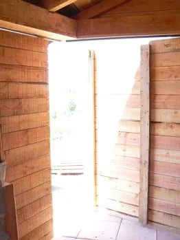 La basculante s’ouvre sur l’extérieur