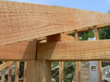 Cale sous le chevron