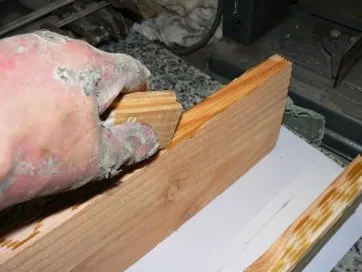 Avec une chute du même profil, j’étale la colle