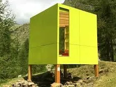 La cabane carrée ou rectangulaire