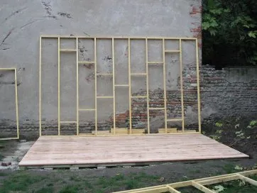 Le squellete de la paroi du fond